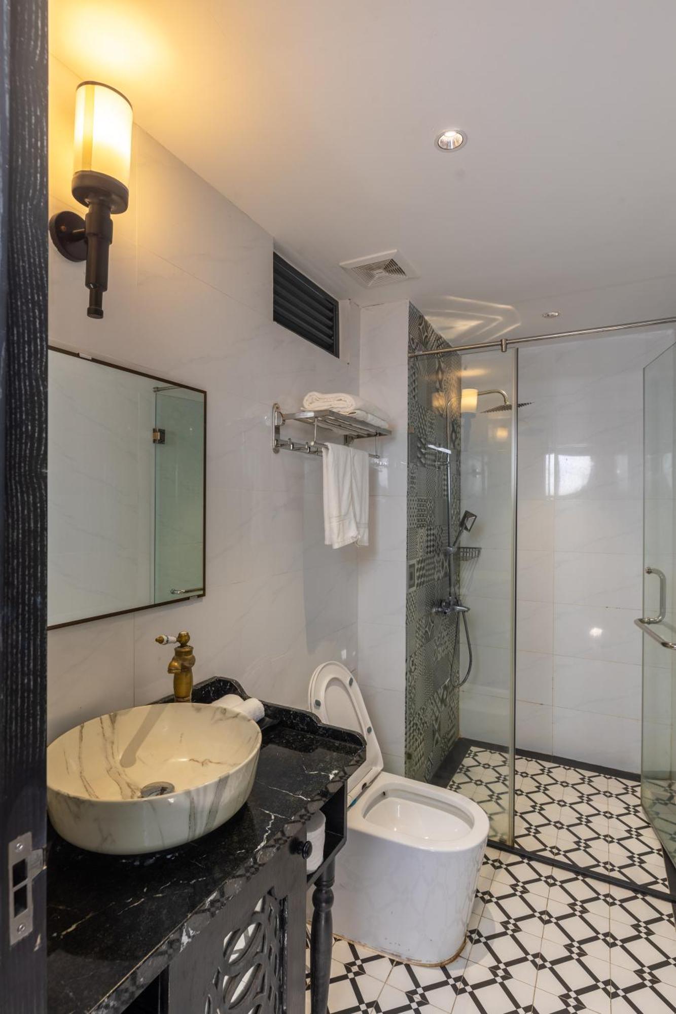Khách sạn hẻo lánh Derive Boutique & Đà Nẵng
