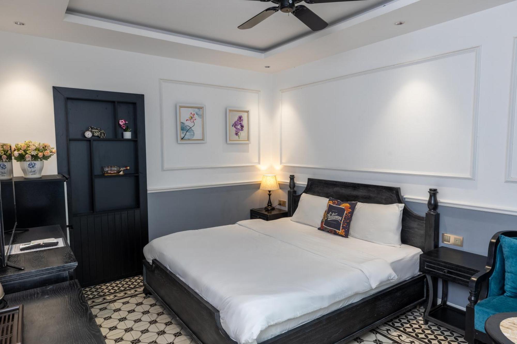Derive Boutique & * Da Nang